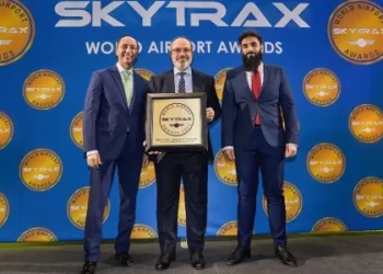 مطار الأمير محمد بن عبدالعزيز يحصد لقب الأفضل إقليمياً