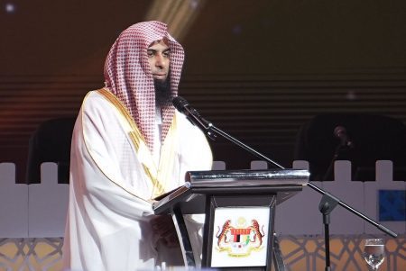 من هو خطيب عيد الفطر في المسجد النبوي 2026