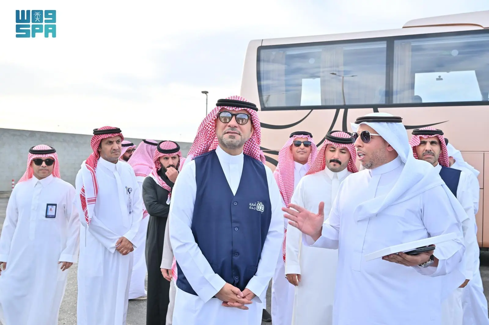وزير البلديات والإسكان يتفقد مشاريع جدة التنموية واستثمارات بمليارات الريالات