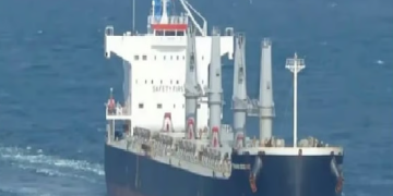 الحرس الثوري الإيراني يستهدف ناقلة نفط أميركية في شمال الخليج