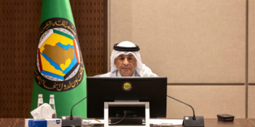 مجلس التعاون الخليجي يعقد اجتماعًا استثنائيًا ويؤكد التضامن الكامل ضد الهجمات الإيرانية