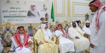 محافظ الليث يشارك الأيتام مأدبة الإفطار الرمضاني ويطلق مشروع «تاكسي أيتام المملكة»