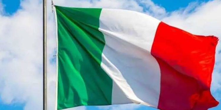 إيطاليا تستعد لإرسال مساعدات دفاعية لدول الخليج