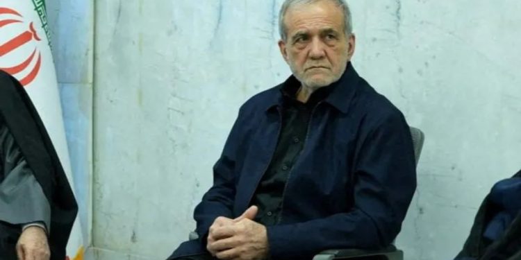 إيران تواصل الهجمات على الخليج رغم اعتذار بيزشكيان لدول المنطقة