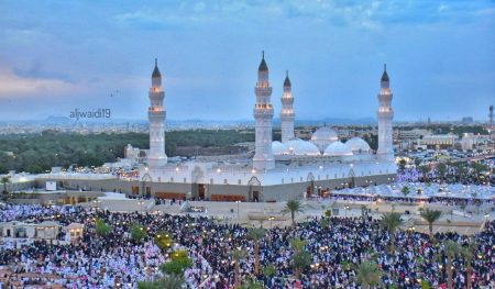موعد صلاة عيد الفطر المبارك في المدينة المنورة