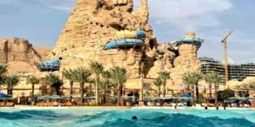 القدية للاستثمار تعلن الافتتاح التجريبي لمتنزّه «أكواريبيا» المائي ليقدم تجربة مائية غير مسبوقة