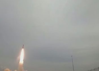 عاجل.. مقتل شخصين في الإمارات جراء سقوط شظايا صاروخ