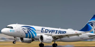 مصر للطيران توقف رحلاتها مؤقتًا إلى 11 مدينة عربية