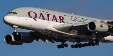 الخطوط الجوية القطرية تشغل رحلات محدودة خلال إغلاق المجال الجوي