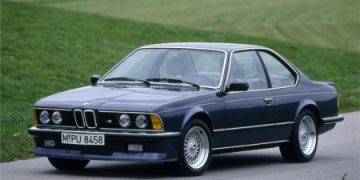 أبرز السيارات التي تكمل نصف قرن في 2026، أيقونات صنعت تاريخ صناعة السيارات