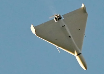 سقوط صواريخ وطائرات مسيرة قرب مطار ناختشيفان قادمة من إيران