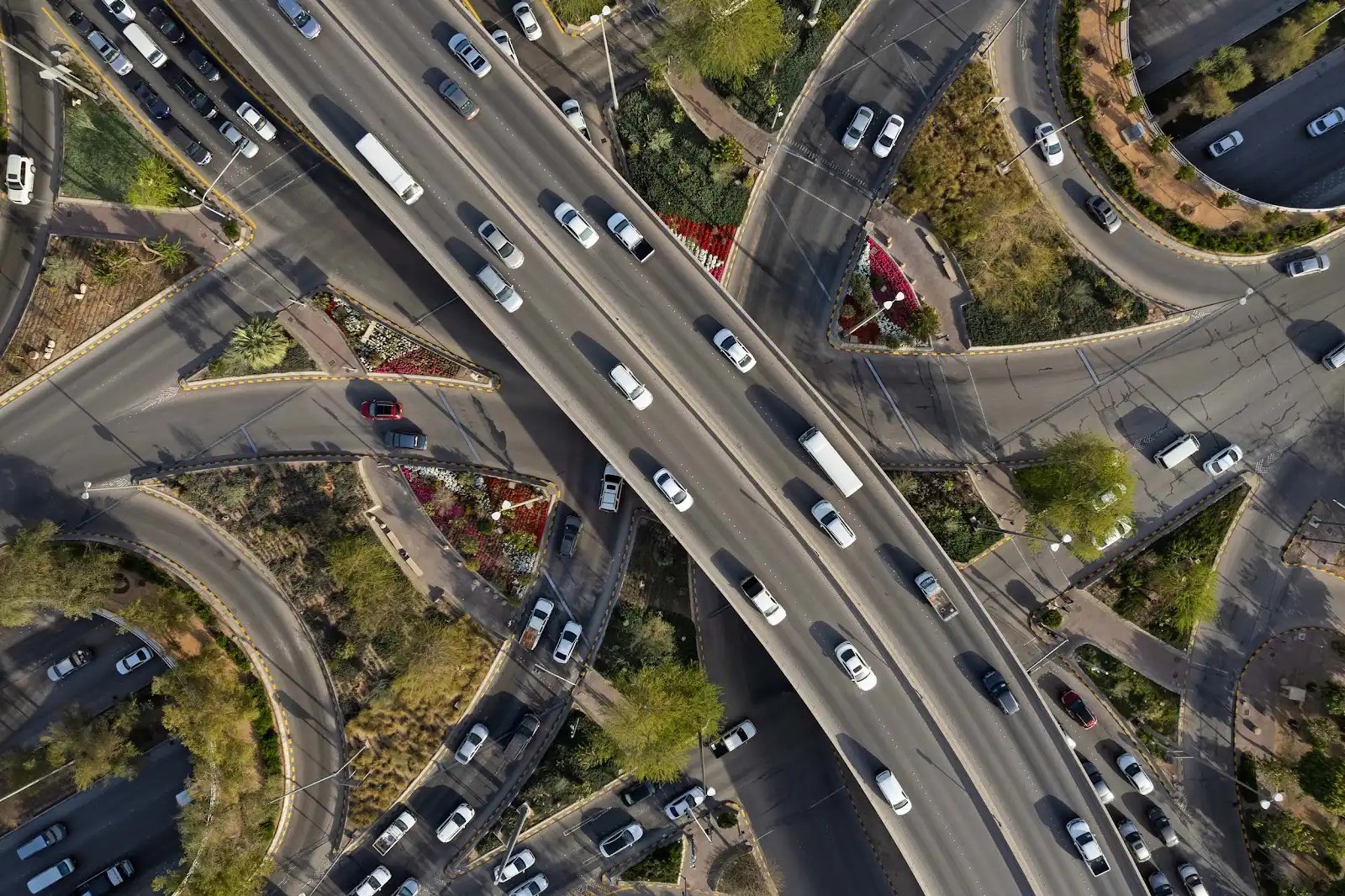 نزع ملكية العقارات في الرياض لتطوير المحاور والطرق الكبرى