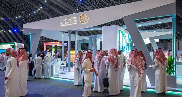 انطلاقة قوية للملتقى المهني الثالث عشر بجامعة الملك عبدالعزيز