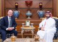 لقاء ولي العهد مع رئيس «فيفا»