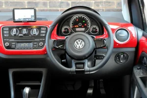 Used Volkswagen Up 2012-2023 dash أكثر السيارات المستعملة اقتصادًا في الوقود