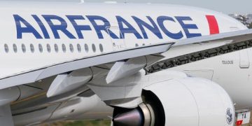 إير فرانس زيادة رسوم الرحلات الإضافية 50 يورو
