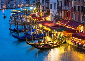 فينيسيا تعيد فرض رسوم دخول تصل إلى 10 يورو.. هل تنجح في تنظيم السياحة؟