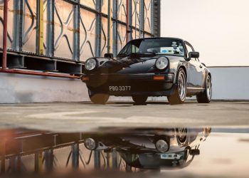 سيارة Porsche 911 SC