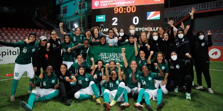 تطور كرة القدم النسائية السعودية يعد انسجام متسارع مع رؤية 2030