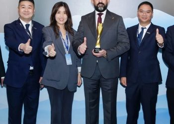 جائزة واحدة لا تكفي.. أحمد العبيدي يحصد تكريمَين عالميين من JAC ويرفع سقف المنافسة