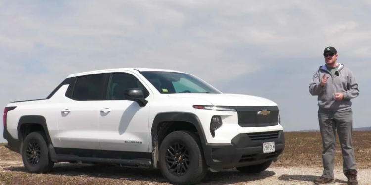 شاحنة شيفروليه سيلفرادو EV بين الأداء القوي ومشاكل خدمات ما بعد البيع