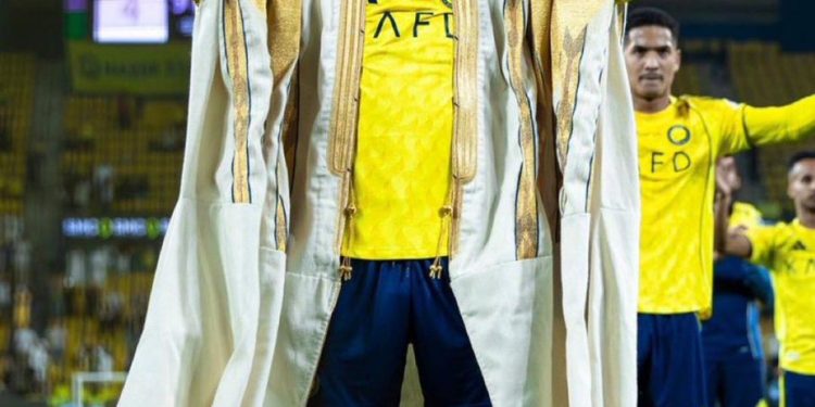 صحيفة برتغالية تنشر فيديو لـ كريستيانو رونالدو يتحدث باللغة العربية