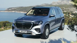مرسيدس مايباخ GLS 2022: الفخامة الملوكية، الأداء، والتصميم الاستثنائي