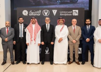 اتفاقية المجدوعي والفنار لدعم شحن السيارات الكهربائية في السعودية