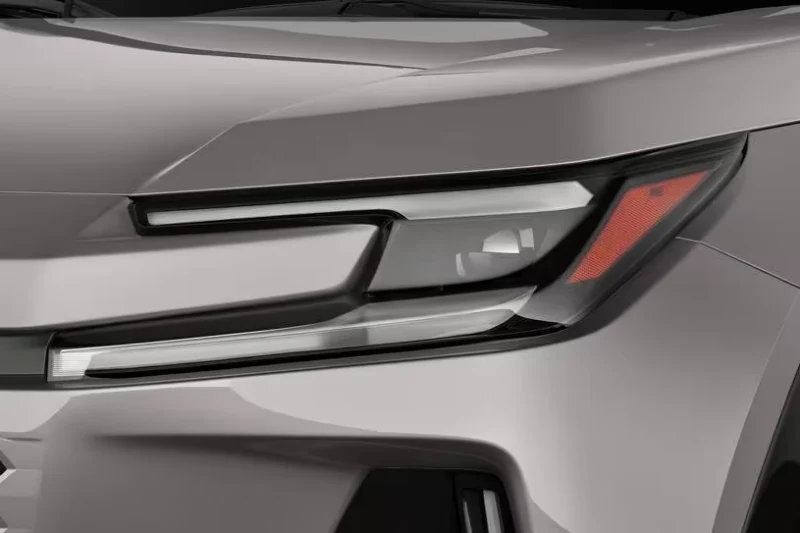 تصميم الإضاءة الأمامية في تويوتا راف فور ADV 4x4 HEV موديل 2026