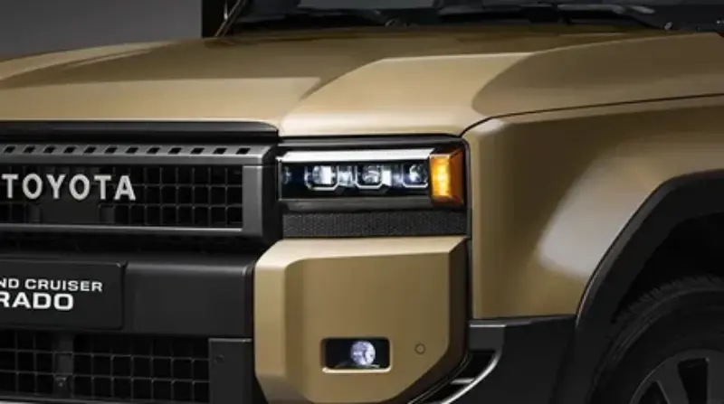 تصميم الإضاءة الأمامية في تويوتا برادو 2022 Toyota Prado