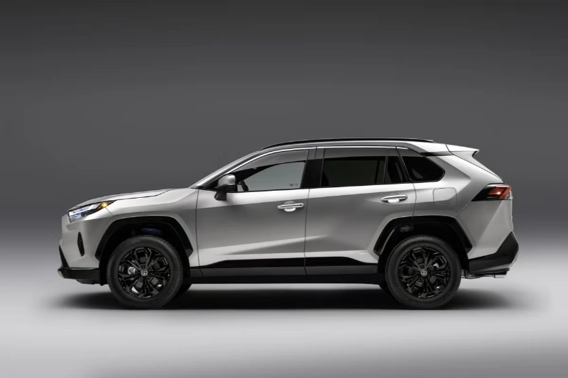 التصميم الجانبي لسيارة تويوتا راف 4 2022 Toyota RAV4