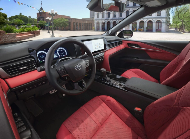 تصميم لوحة القيادة في مقصورة تويوتا كامري جراندي 2026 Toyota Camry Grande