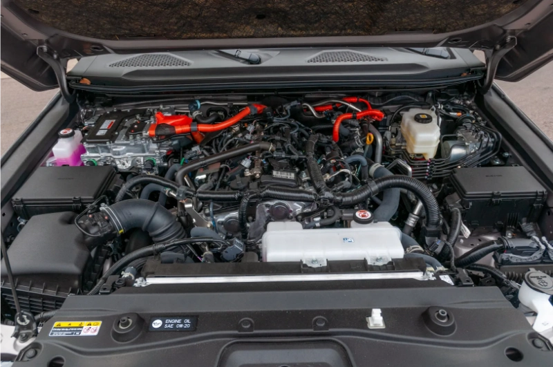 محرك الديزل القوي في تويوتا لاندكروزر GX DSL 2025
