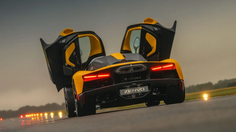 أبواب زينفو أورورا 2027 Zenvo Aurora