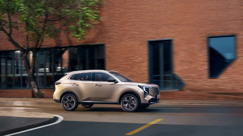 أداء شانجان يوني إس 2027 Changan UNI-S داخل المدينة