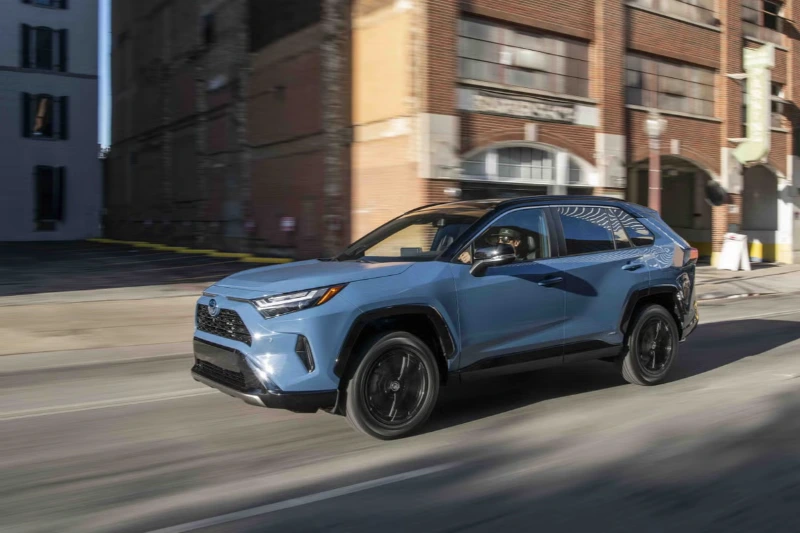 مواصفات تويوتا راف فور ADV 4X4 موديل 2025