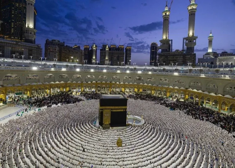 خطيبي الجمعة في الحرمين الشريفين