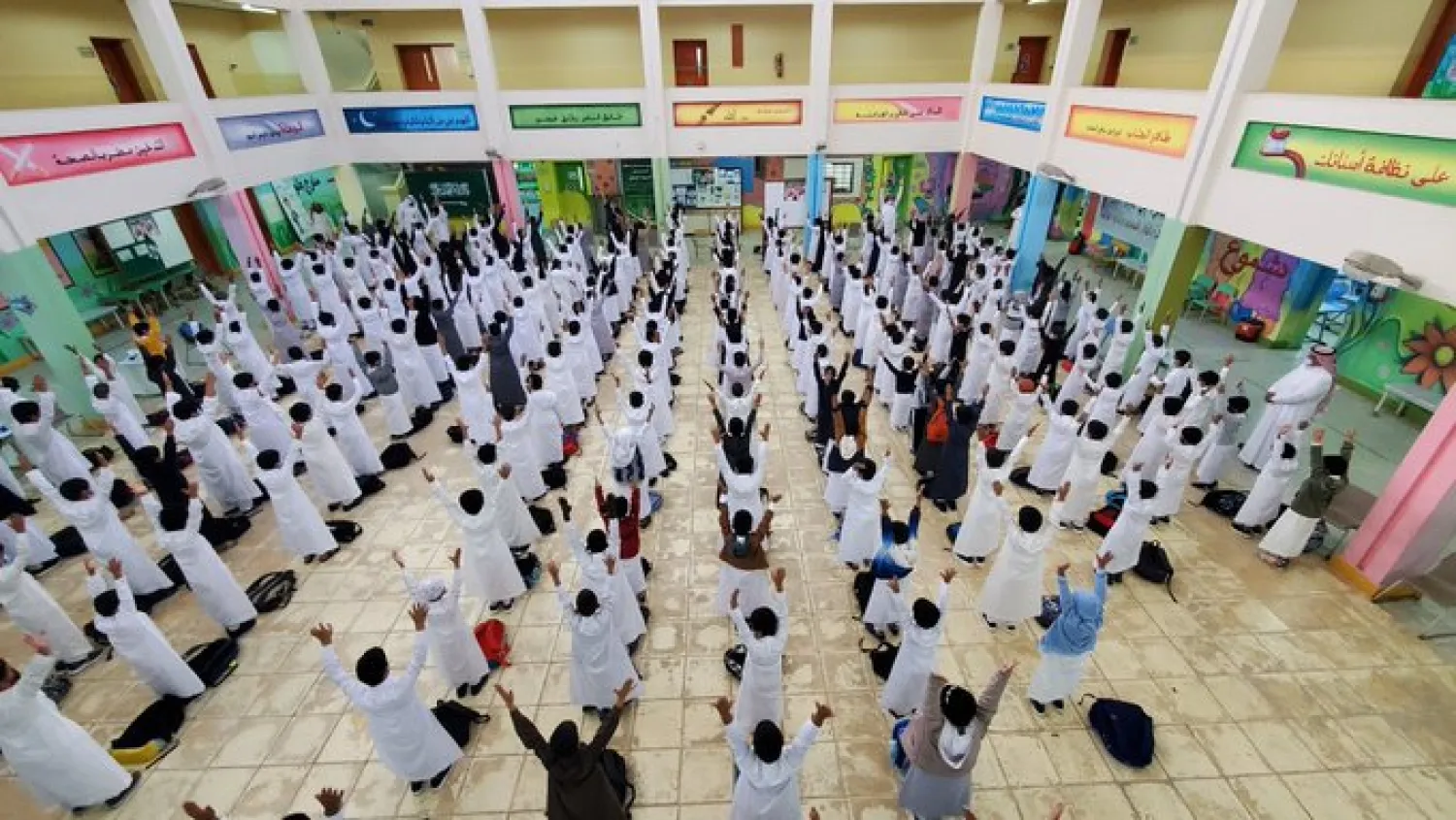 عودة الكوادر التعليمية والإدارية إلى المدارس