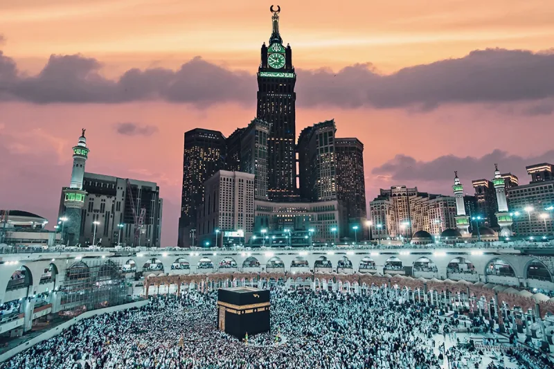 تطبيق "نسك" يسهّل أداء العمرة