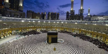 خطيبي الجمعة في الحرمين الشريفين