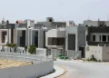 منح المستثمر نسبة من الأراضي مقابل تنفيذ وحدات سكنية
