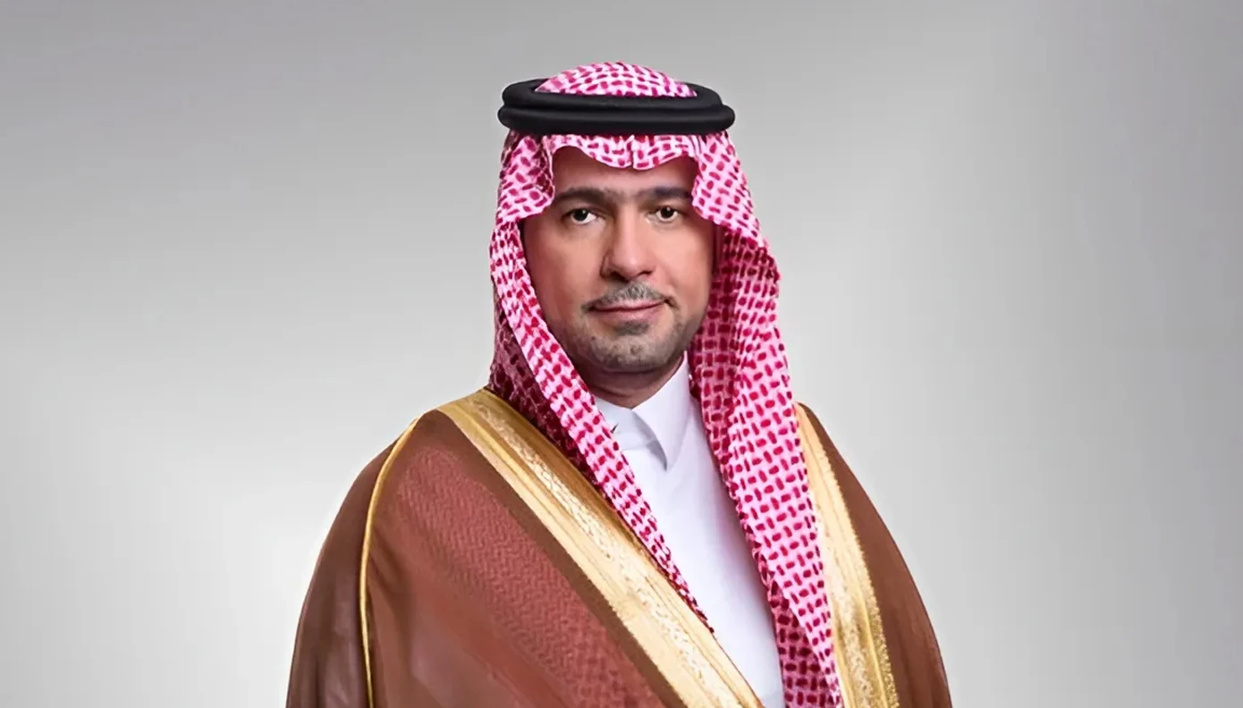 وزير البلديات والإسكان ماجد الحقيل