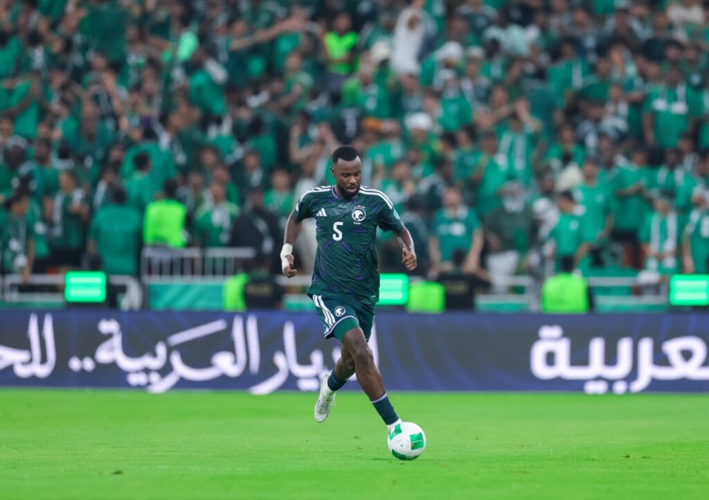 المنتخب السعودي يهزم الإمارات